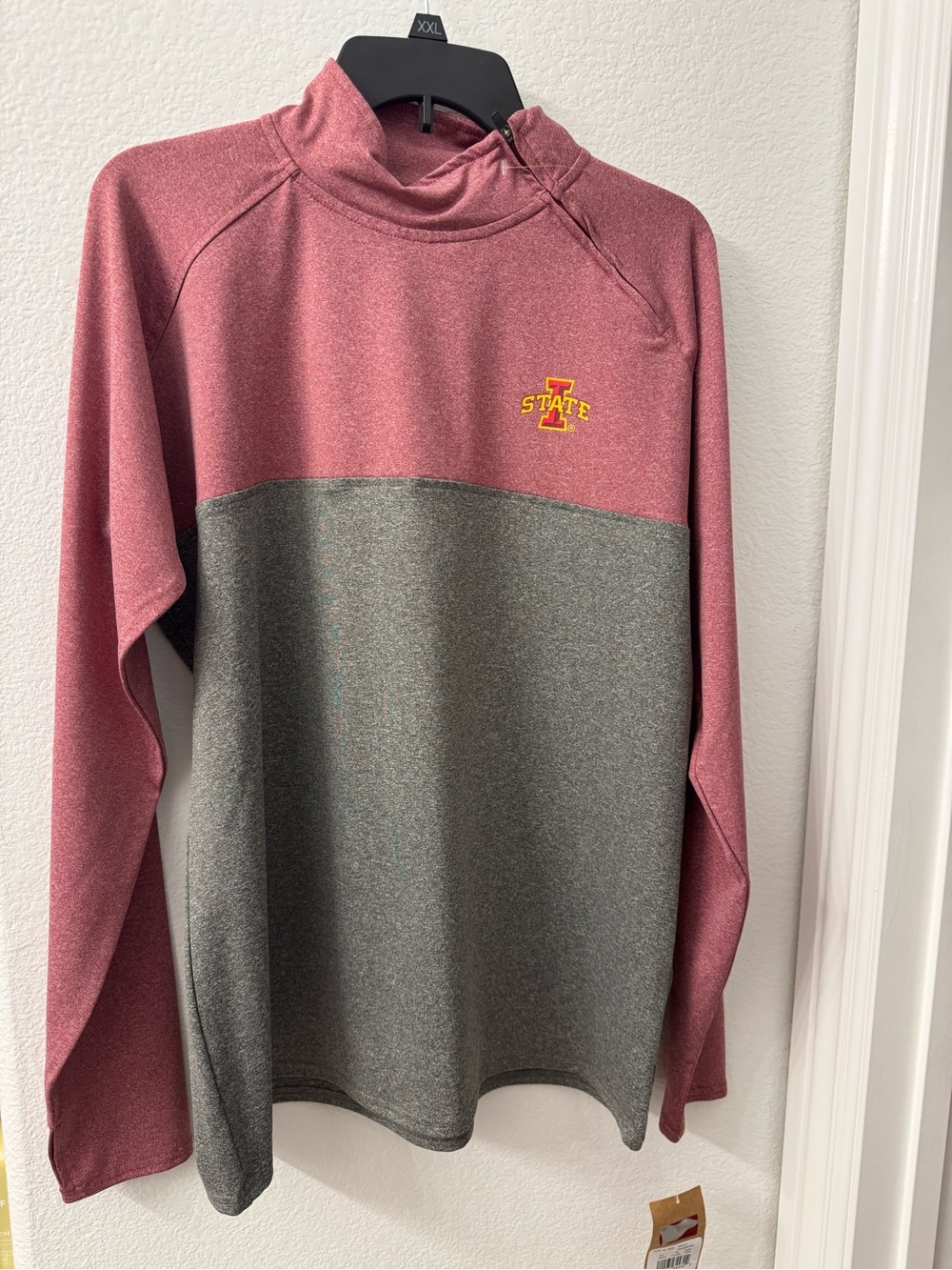 New Iowa state pullover womens xl nwt new rivalry threads